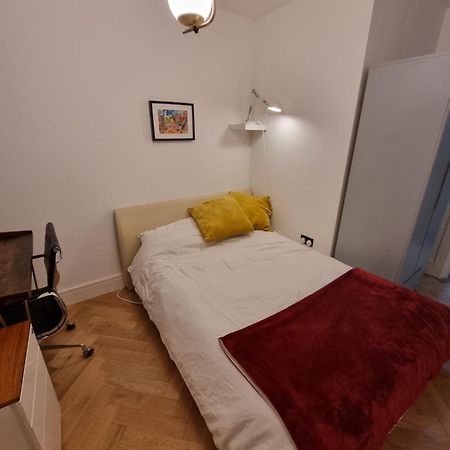 Bright Spacious Apartment In The Park London Exterior photo